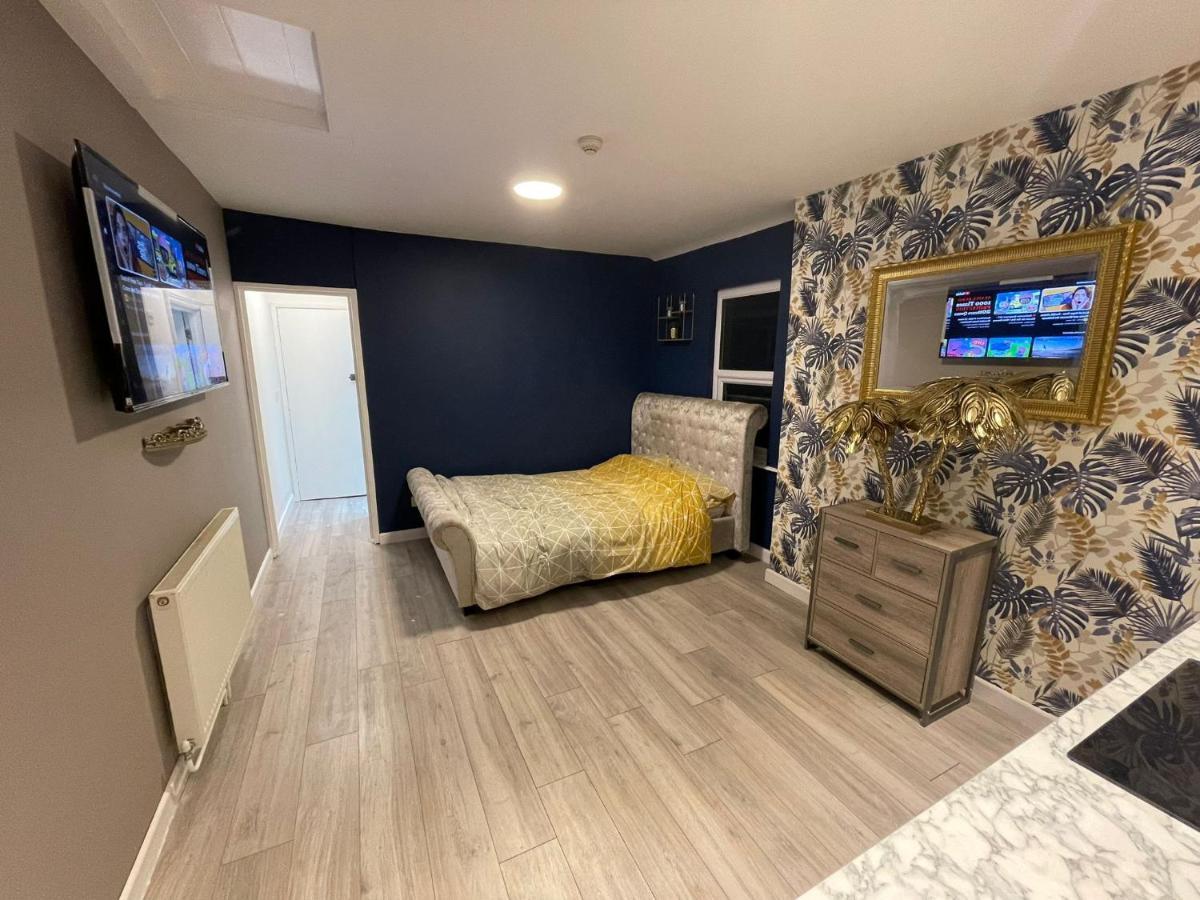 Selection Of Stylish Apartments Within Walking Distance Of Cardiff City Centre Exterior foto